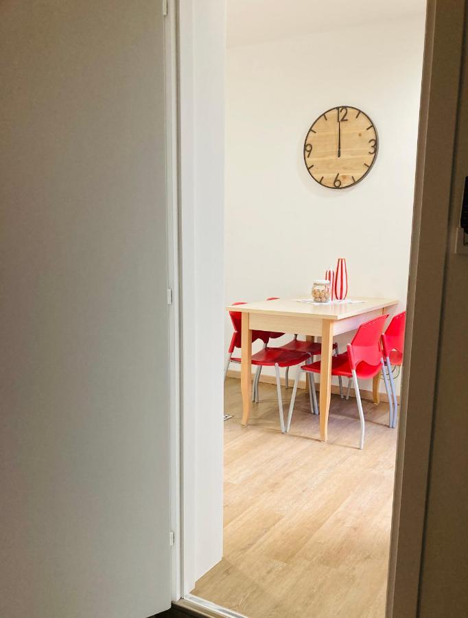 Lavica Di Mezzo Apartments カターニア エクステリア 写真